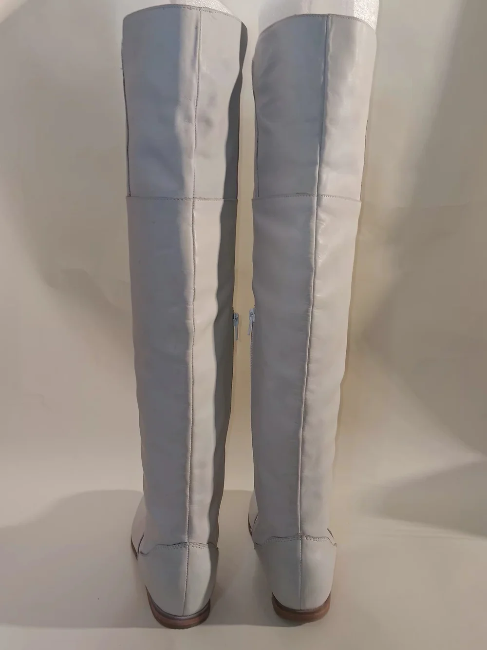 Women's Over-the-Knee Boots in White - Sleek Leather Style